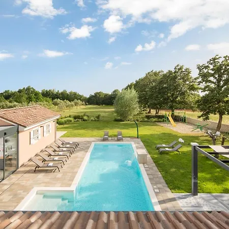 Frame Villa